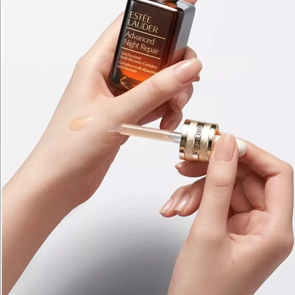 New Advanced Night Repair Synchronized Multi-Recovery Complex Serum, 1.7 oz - Picture 2 of 8